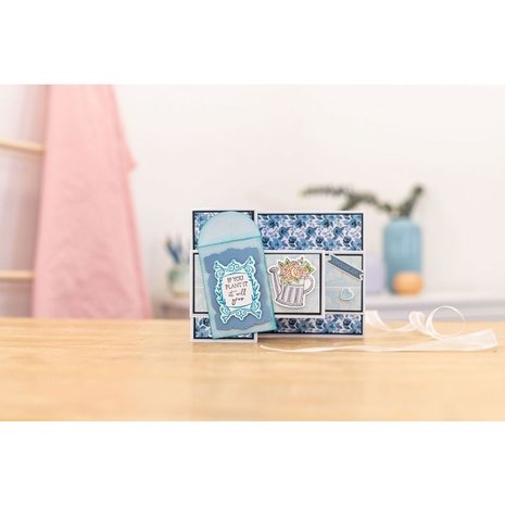 Crafter's Companion Farmhouse Let Love Grow Stamp & Die (NG-FH-STD-LLGR) (OUTLET)