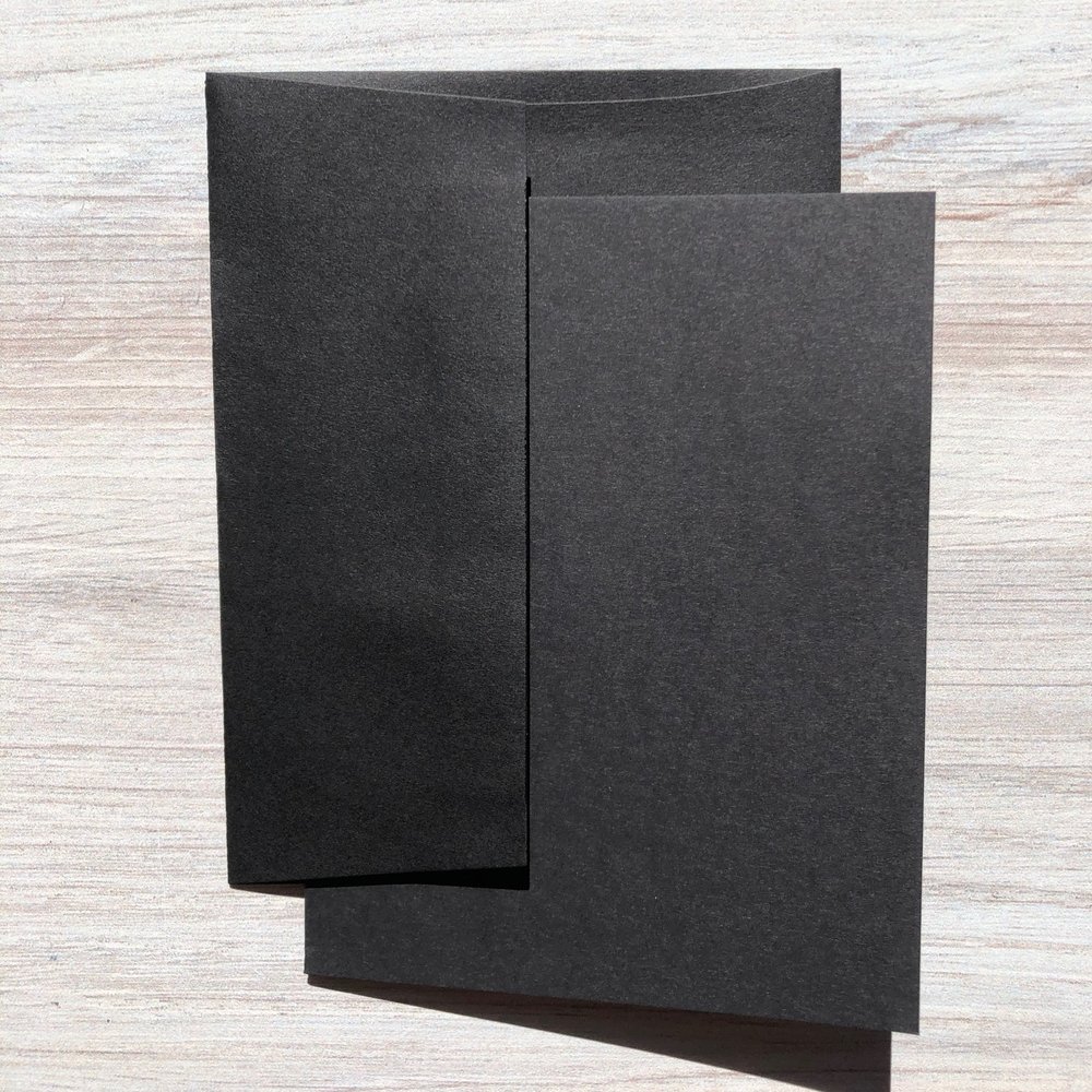 Graphic 45 Cards & Envelopes Black 4.25x5.5 Inch (4501989) (OUTLET) Graphic 45 Cards & Envelopes Black 4.25x5.5 Inch (4501989) (OUTLET)