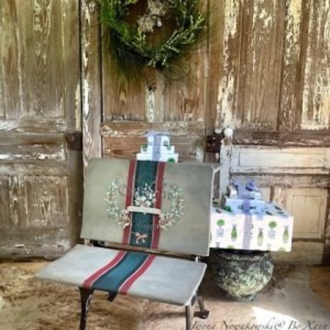 Re-Design with Prima Holly Jolly Xmas 24x35 Inch Decor Transfers (655594) (DISCONTINUED) Re-Design with Prima Holly Jolly Xmas 24x35 Inch Decor Transfers (655594) (DISCONTINUED)