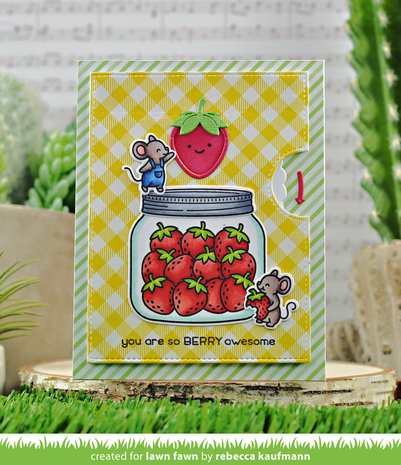 Lawn Fawn Reveal Wheel Strawberries Add-On Dies (LF2820) (OUTLET) Lawn Fawn Reveal Wheel Strawberries Add-On Dies (LF2820) (OUTLET)