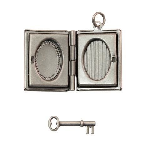 Idea-ology Tim Holtz Assemblage Locket Book and Key (2pcs) (THA20121) (DISCONTINUED) Idea-ology Tim Holtz Assemblage Locket Book and Key (2pcs) (THA20121) (DISCONTINUED)