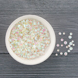 Spellbinders Aura Opalescent Faceted Sequins (SCS-186)