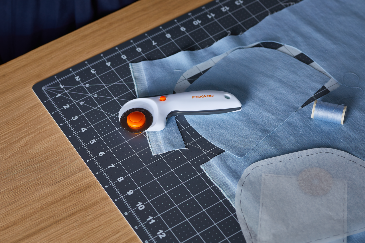 Fiskars Sewing Starter Set (3pcs) (1059565) (DISCONTINUED) Fiskars Sewing Starter Set (3pcs) (1059565) (DISCONTINUED)