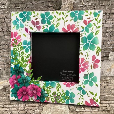 Creative Expressions Helen Colebrook Craft Die Journal Essentials A Walk In Nature (CEDHC003) (OUTLET) Creative Expressions Helen Colebrook Craft Die Journal Essentials A Walk In Nature (CEDHC003) (OUTLET)