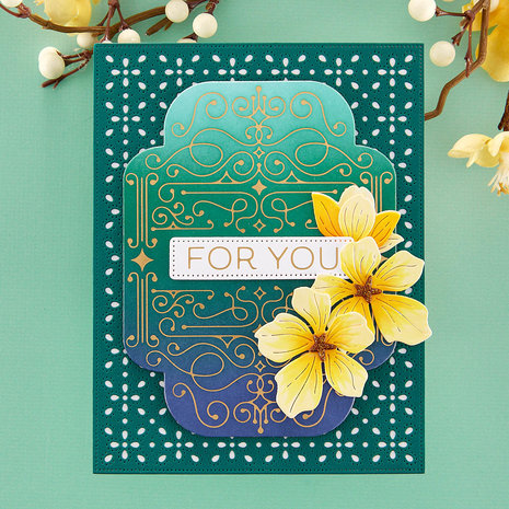Spellbinders Four Petal Scroll Label Glimmer Hot Foil Plate & Die Set (GLP-370) (OUTLET) Spellbinders Four Petal Scroll Label Glimmer Hot Foil Plate & Die Set (GLP-370) (OUTLET)