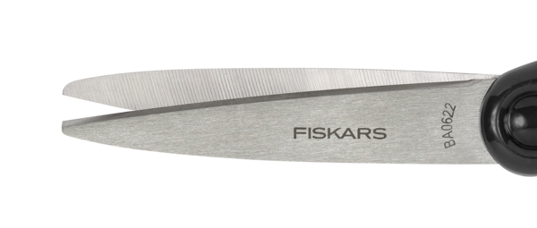 Fiskars Scissors Teen +15 Black 20cm (1067866) (DISCONTINUED) Fiskars Scissors Teen +15 Black 20cm (1067866) (DISCONTINUED)