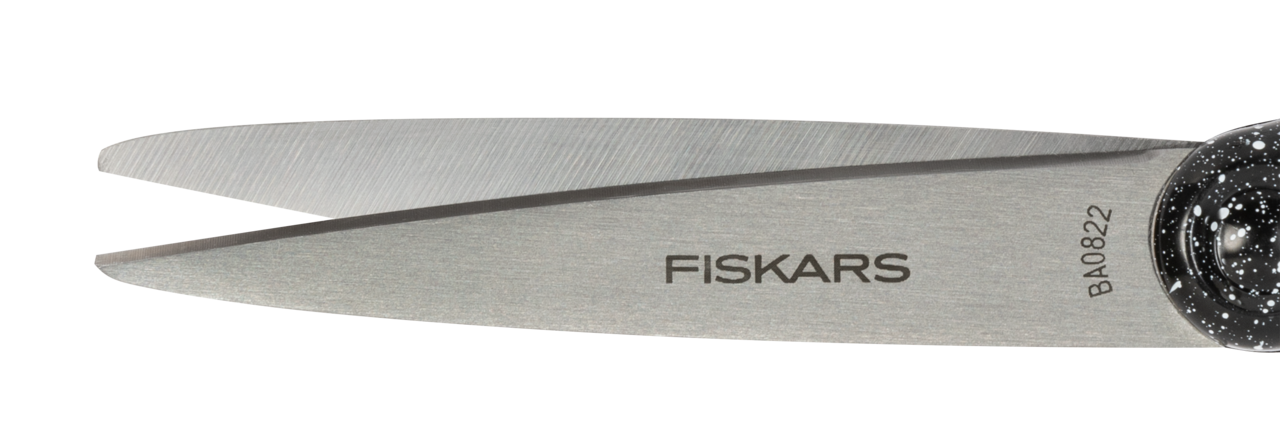 Fiskars Scissors Teen +15 Speckled Black 20cm (1067867) (DISCONTINUED) Fiskars Scissors Teen +15 Speckled Black 20cm (1067867) (DISCONTINUED)
