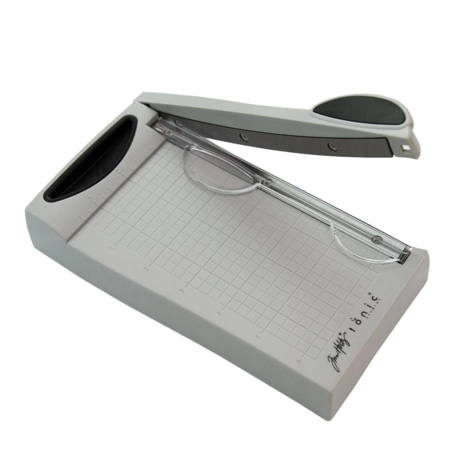 Tonic Tim Holtz Tim Holtz 6.25 inch Mini Trimmer (4496e) Tonic Tim Holtz Tim Holtz 6.25 inch Mini Trimmer (4496e)