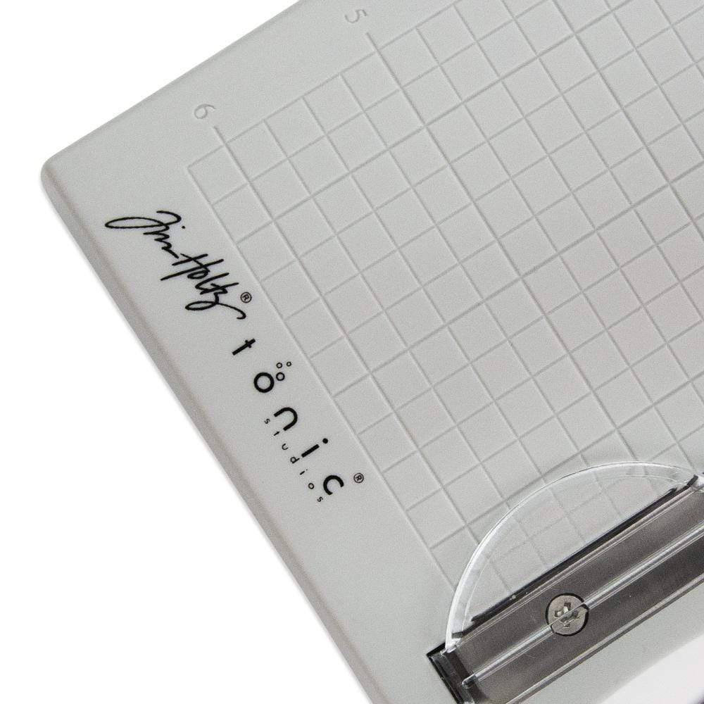 Tonic Tim Holtz Tim Holtz 6.25 inch Mini Trimmer (4496e) Tonic Tim Holtz Tim Holtz 6.25 inch Mini Trimmer (4496e)