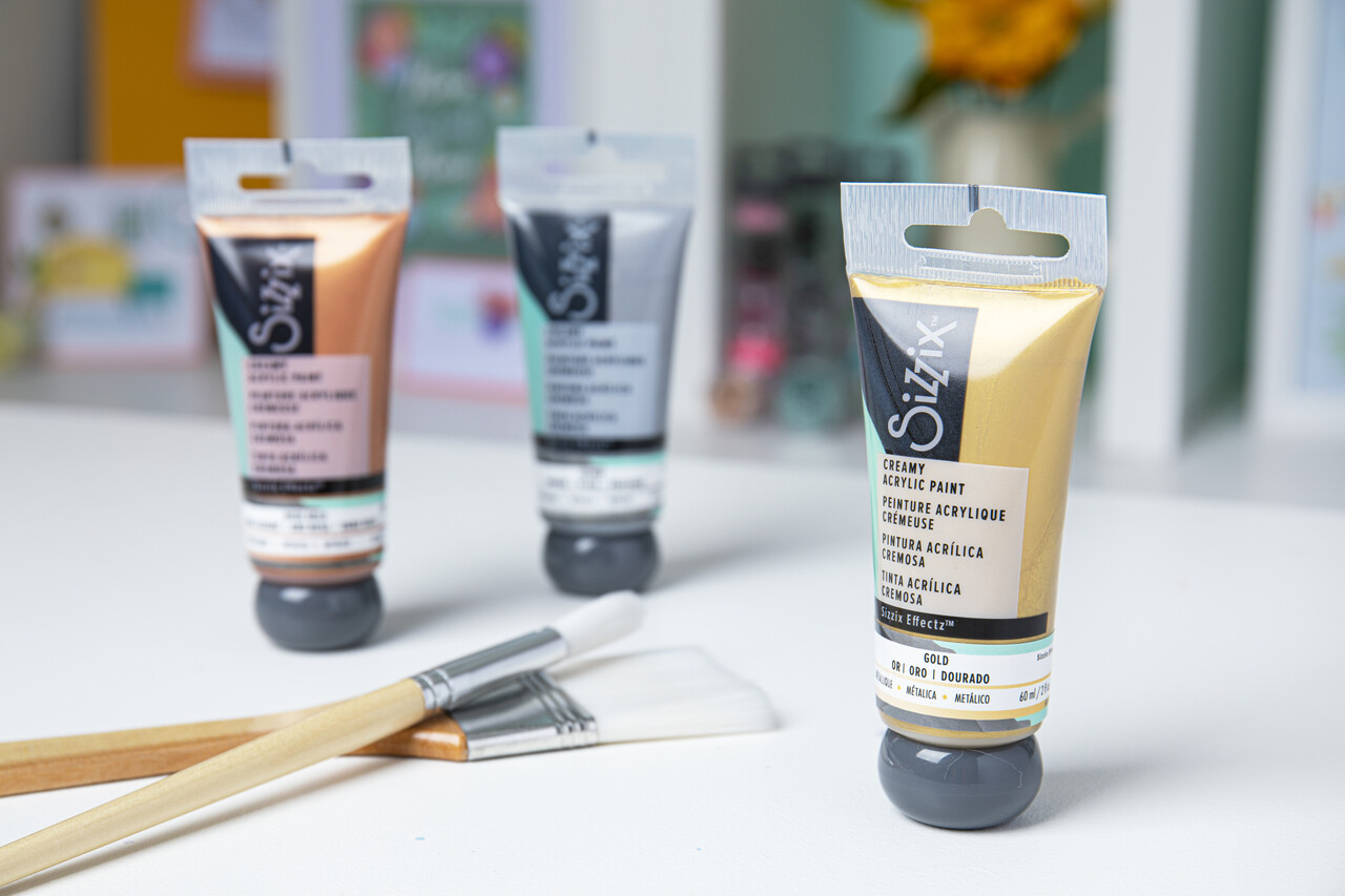 Sizzix Creamy Metallic Acrylic Paint Gold 60ml (664560) (DISCONTINUED)