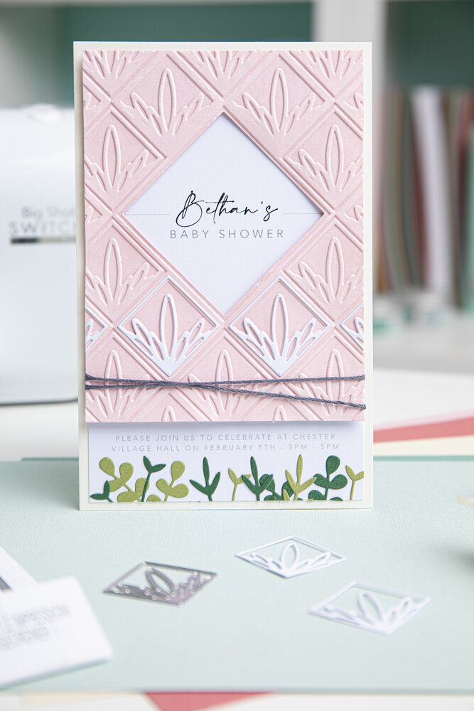 Sizzix Thinlits Die w/Textured Impressions by Lisa Jones Ornate Frame (4pcs) (666136) (DISCONTINUED) Sizzix Thinlits Die w/Textured Impressions by Lisa Jones Ornate Frame (4pcs) (666136) (DISCONTINUED)