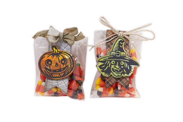 Sizzix Thinlits Die by Tim Holtz Retro Halloween (12pcs) (666000) (DISCONTINUED) Sizzix Thinlits Die by Tim Holtz Retro Halloween (12pcs) (666000) (DISCONTINUED)