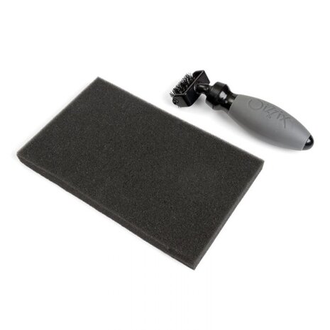 Sizzix Die Brush & Foam Pad for Wafer-Thin Dies (660513)