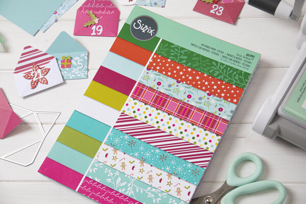 Sizzix Patterned Paper A4 Festive (10x8pcs) (665992) (DISCONTINUED) Sizzix Patterned Paper A4 Festive (10x8pcs) (665992) (DISCONTINUED)