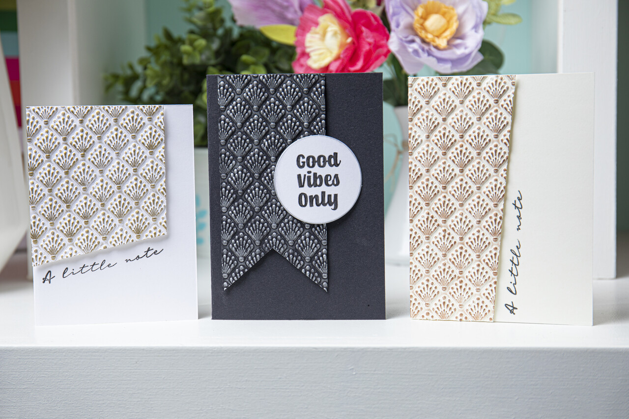 Sizzix Smooth Cardstock A4 Black/Ivory/White (3x30pcs) (665989) Sizzix Smooth Cardstock A4 Black/Ivory/White (3x30pcs) (665989)