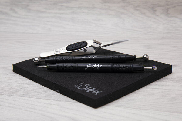 Sizzix Shaping Kit - Black by Tim Holtz (665304) Sizzix Shaping Kit - Black by Tim Holtz (665304)