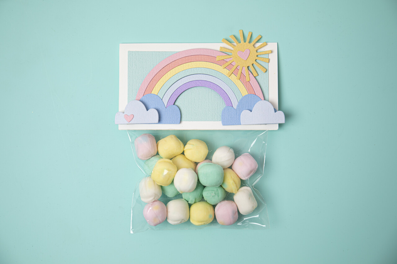 Sizzix Thinlits Die by Jen Long Card Label, Fold-a-Long (7pcs) (665807) (DISCONTINUED) Sizzix Thinlits Die by Jen Long Card Label, Fold-a-Long (7pcs) (665807) (DISCONTINUED)