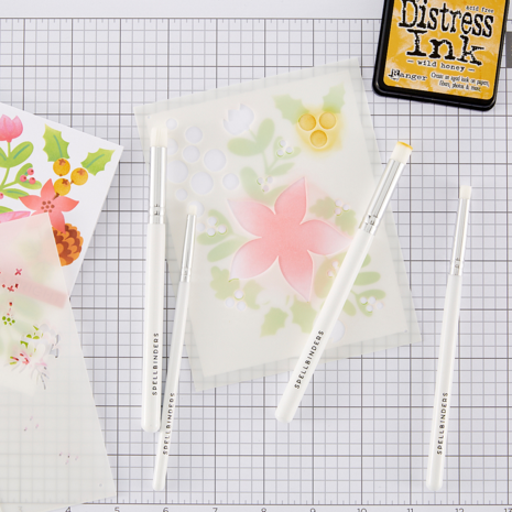 Spellbinders Mini Blending Brush Set (3pcs) (T-045) Spellbinders Mini Blending Brush Set (3pcs) (T-045)