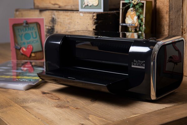 Sizzix Big Shot Switch Plus - EU Black by Tim Holtz (Machine Only) (665301) Sizzix Big Shot Switch Plus - EU Black by Tim Holtz (Machine Only) (665301)