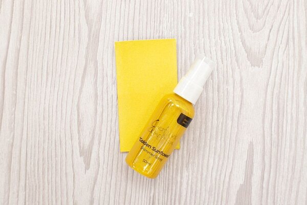 Crafter's Companion Shimmer Spray Golden Sunflower 50ml (CC-MME-SHISP-GOSU) (OUTLET)