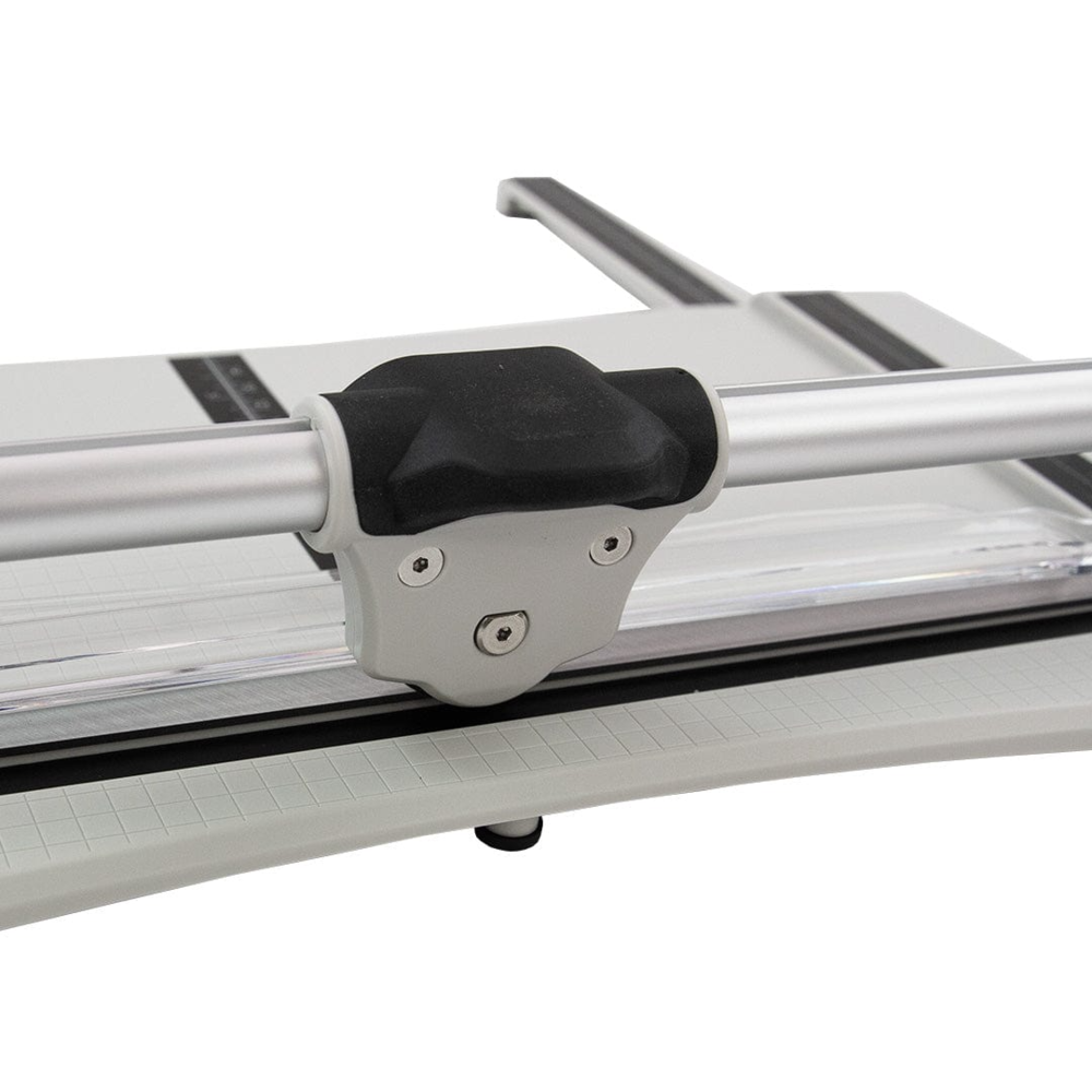 Tonic Tim Holtz Tim Holtz Rotary Media Trimmer (3960e) Tonic Tim Holtz Tim Holtz Rotary Media Trimmer (3960e)