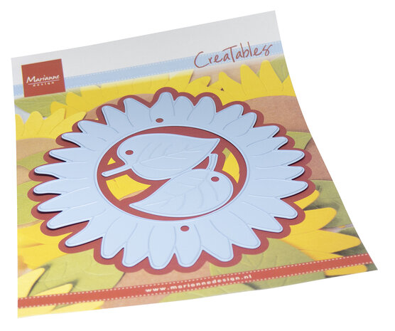 Marianne Design Creatables Sunflower Doily (LR0824) (DISCONTINUED) Marianne Design Creatables Sunflower Doily (LR0824) (DISCONTINUED)