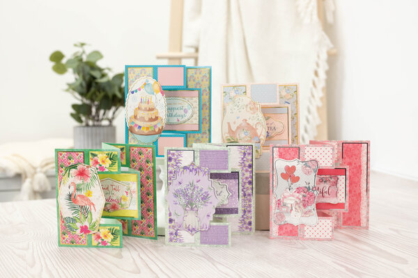 Crafter's Companion Concertina Shutter Card Kit Everyday Occasions (CC-KIT-CSC-EVOC) (OUTLET) Crafter's Companion Concertina Shutter Card Kit Everyday Occasions (CC-KIT-CSC-EVOC) (OUTLET)