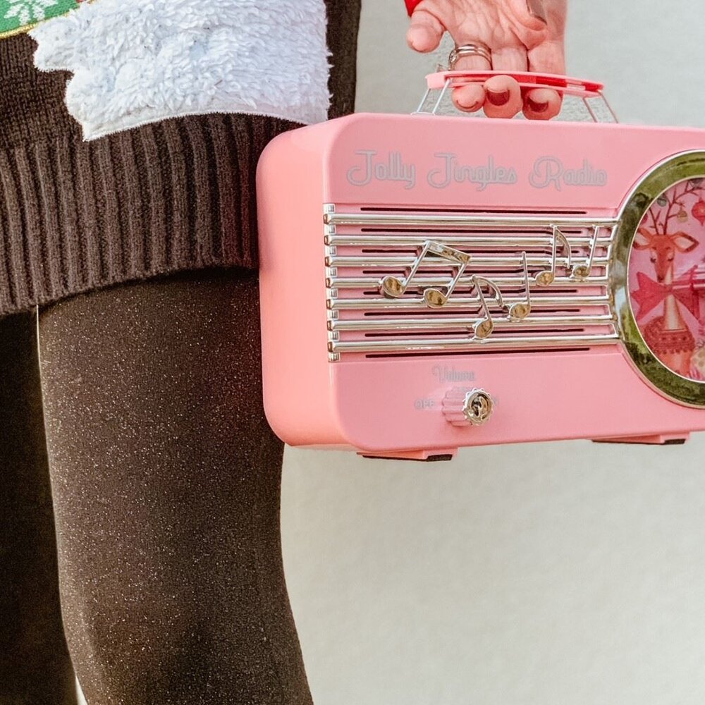 Tulip Fabric Spray Paint Glittering Diamond Glitter 4 fl oz (26572) (OUTLET) Tulip Fabric Spray Paint Glittering Diamond Glitter 4 fl oz (26572) (OUTLET)