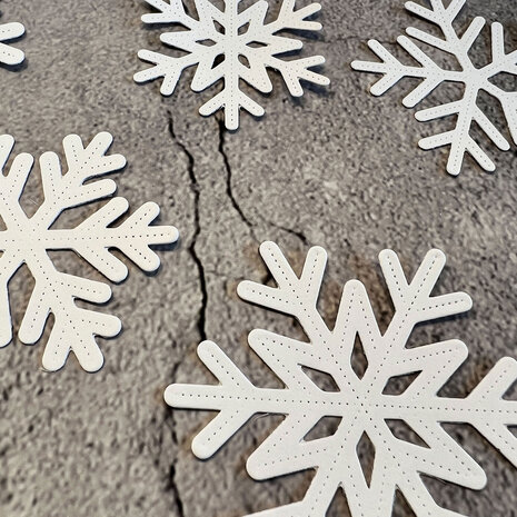Simple and Basic Snowflakes Cutting Dies (SBD342) (DISCONTINUED)