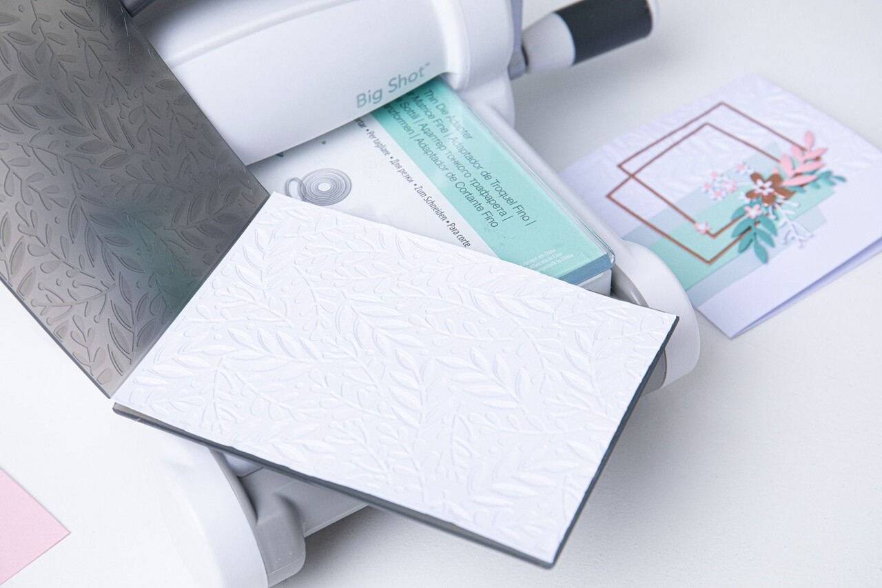 Sizzix Big Shot Starter Kit - White & Gray (666175)