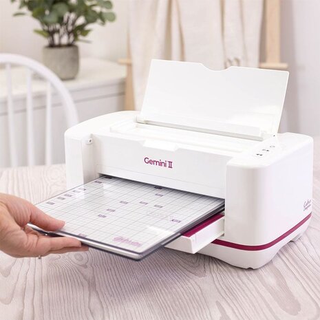 Gemini Gemini II Die Cutting and Embossing Machine (GEMII-M-GLO) Gemini Gemini II Die Cutting and Embossing Machine (GEMII-M-GLO)