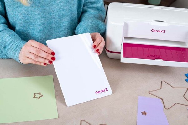 Gemini Gemini II Accessories A5 White Cutting Plate (GEMII9x6-ACC-WHCPL) Gemini Gemini II Accessories A5 White Cutting Plate (GEMII9x6-ACC-WHCPL)