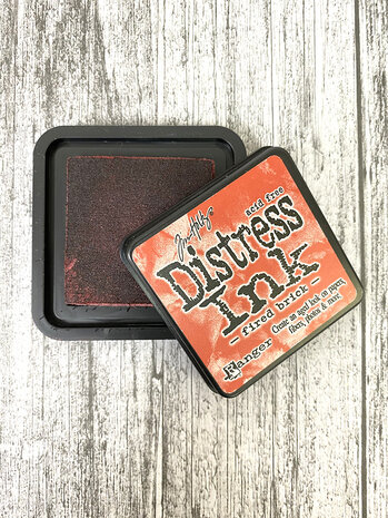 Ranger Tim Holtz Distress Ink Pad Fired Brick (TIM20202) Ranger Tim Holtz Distress Ink Pad Fired Brick (TIM20202)