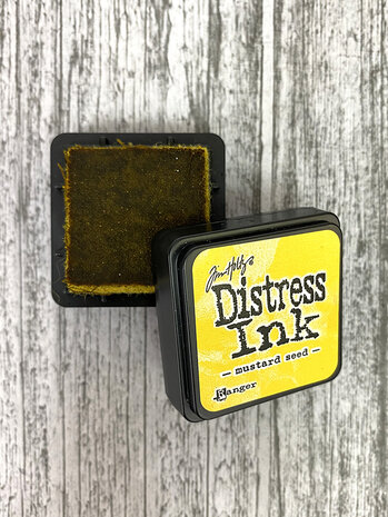 Ranger Tim Holtz Distress Ink Pad Mini Mustard Seed (TDP40040) Ranger Tim Holtz Distress Ink Pad Mini Mustard Seed (TDP40040)