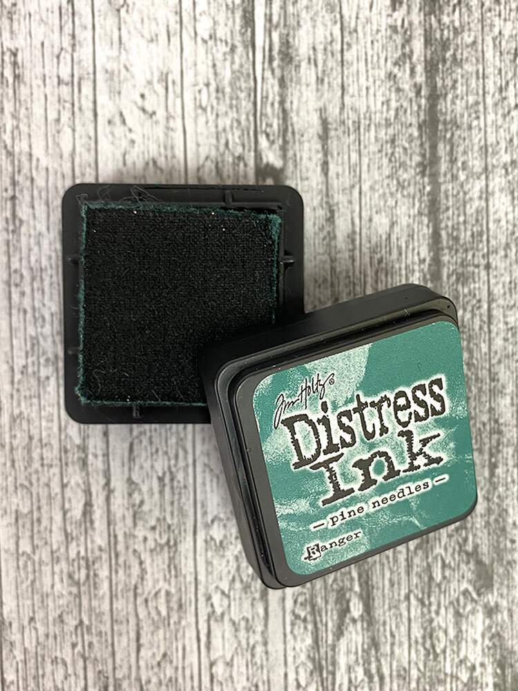 Ranger Tim Holtz Distress Ink Pad Mini Pine Needles (TDP40095) Ranger Tim Holtz Distress Ink Pad Mini Pine Needles (TDP40095)