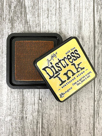 Ranger Tim Holtz Distress Ink Pad Scattered Straw (TIM21483) Ranger Tim Holtz Distress Ink Pad Scattered Straw (TIM21483)