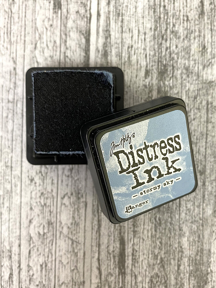 Ranger Tim Holtz Distress Ink Pad Mini Stormy Sky (TDP40217) Ranger Tim Holtz Distress Ink Pad Mini Stormy Sky (TDP40217)