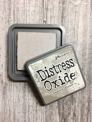 Ranger Tim Holtz Distress Oxide Ink Pad Pumice Stone (TDO56140) Ranger Tim Holtz Distress Oxide Ink Pad Pumice Stone (TDO56140)