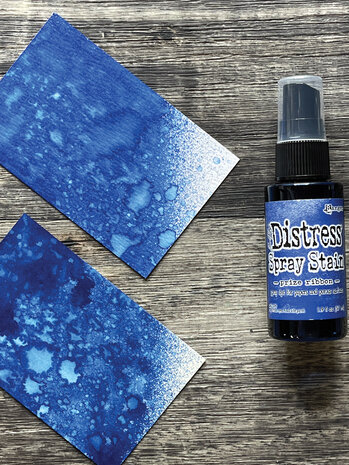 Ranger Tim Holtz Distress Spray Stain Prize Ribbon 1.9 fl oz (TSS72713) Ranger Tim Holtz Distress Spray Stain Prize Ribbon 1.9 fl oz (TSS72713)