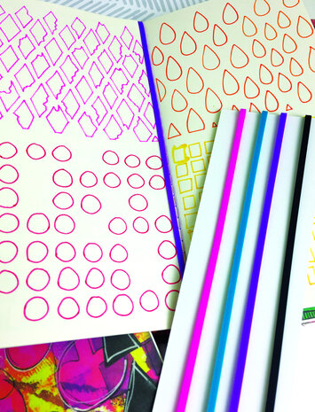 Ranger Dyan Reaveley Dylusions Dyalog Elastic Bands (4pcs) (DYT60550) (DISCONTINUED) Ranger Dyan Reaveley Dylusions Dyalog Elastic Bands (4pcs) (DYT60550) (DISCONTINUED)