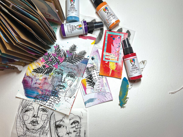 Ranger Dina Wakley MEdia Gloss Sprays Ruby 1.9 oz (MDO73758) Ranger Dina Wakley MEdia Gloss Sprays Ruby 1.9 oz (MDO73758)