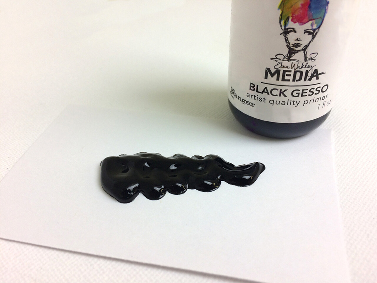 Ranger Dina Wakley MEdia Gesso Black 1 fl oz (MDQ54160) Ranger Dina Wakley MEdia Gesso Black 1 fl oz (MDQ54160)