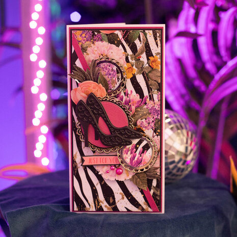 Crafter's Companion Wild at Heart Embossing Folder Roar (SIG-WAH-EF5-ROA) (OUTLET)