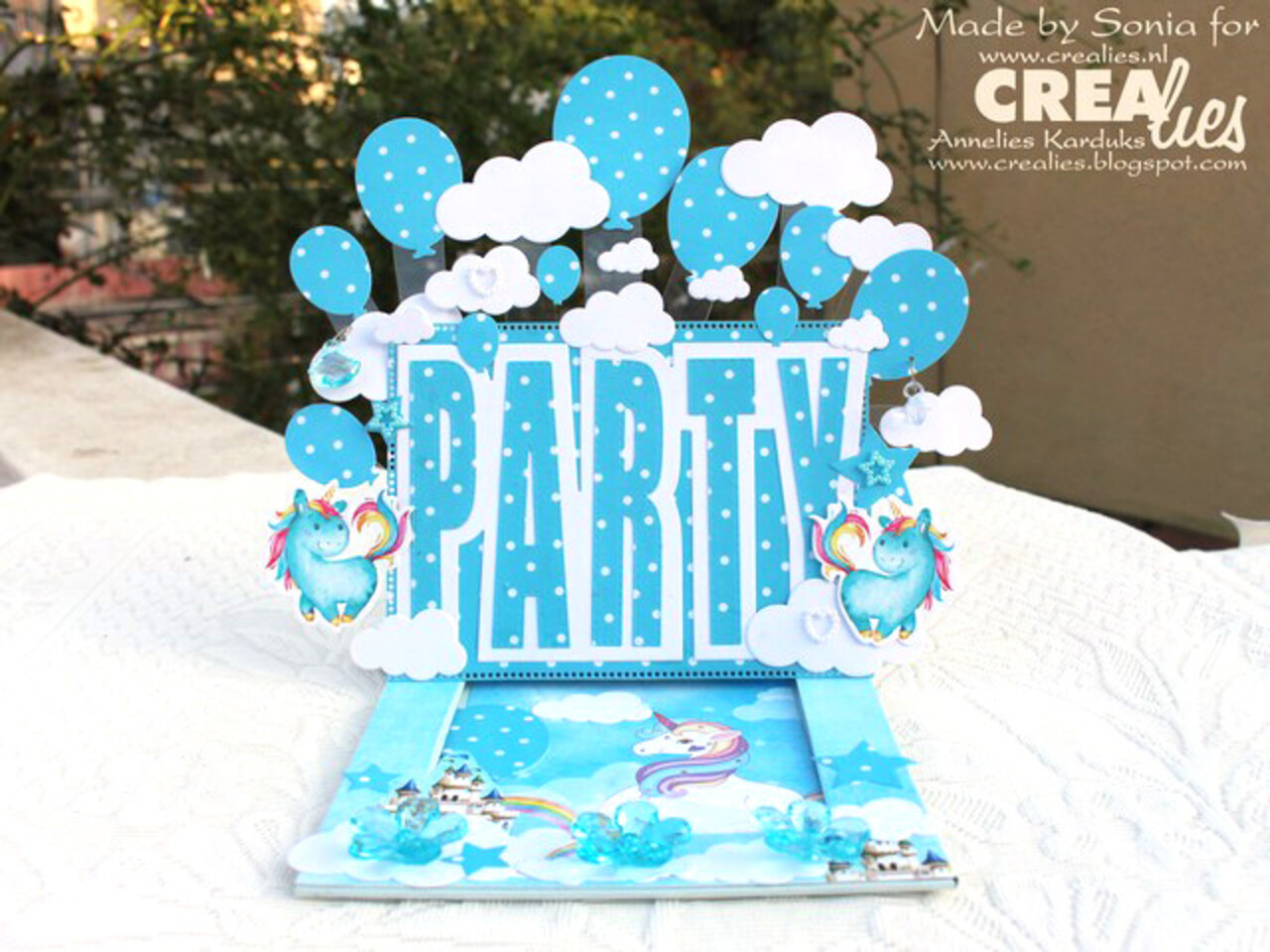 Crealies Cardzz Stansen No. 154 Party (Kaartformaat) (CLCZ154)