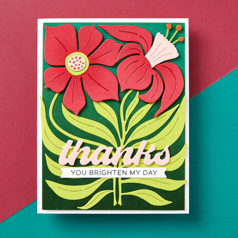 Spellbinders Fresh Picked Daffodils Etched Dies (S5-617) (DISCONTINUED) Spellbinders Fresh Picked Daffodils Etched Dies (S5-617) (DISCONTINUED)