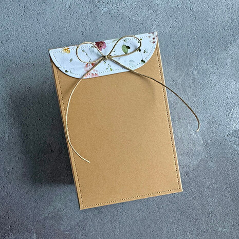 Simple and Basic Giftbag for LED Tealights Dies (SBD400) (DISCONTINUED)