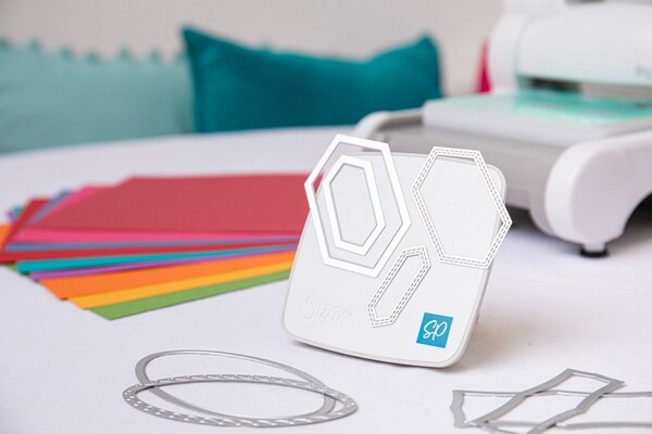 Sizzix Gotcha - Magnetic Craft Stand by Stacey Park (666609) Sizzix Gotcha - Magnetic Craft Stand by Stacey Park (666609)