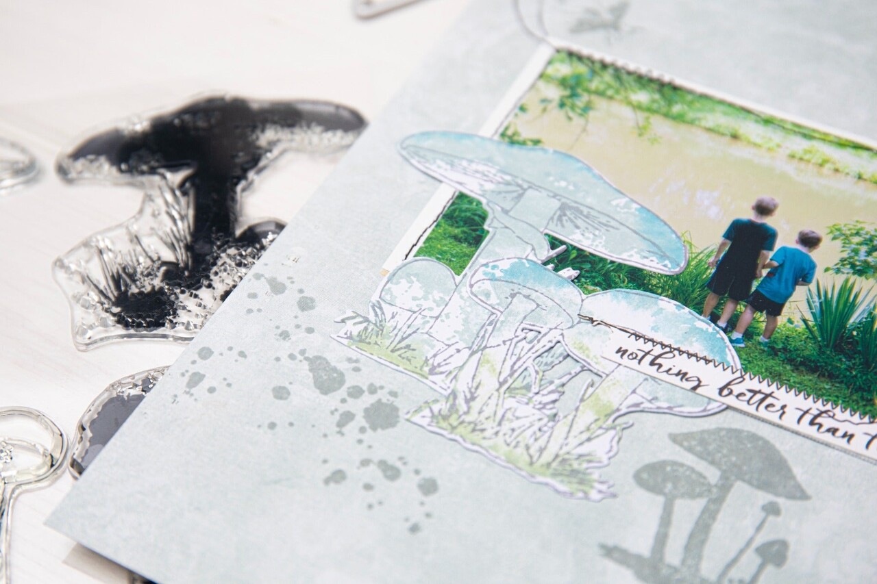 Sizzix Framelits Die w/Stamps by 49 and Market A5 Painted Pencil Mushrooms (10+2pcs) (666637) Sizzix Framelits Die w/Stamps by 49 and Market A5 Painted Pencil Mushrooms (10+2pcs) (666637)