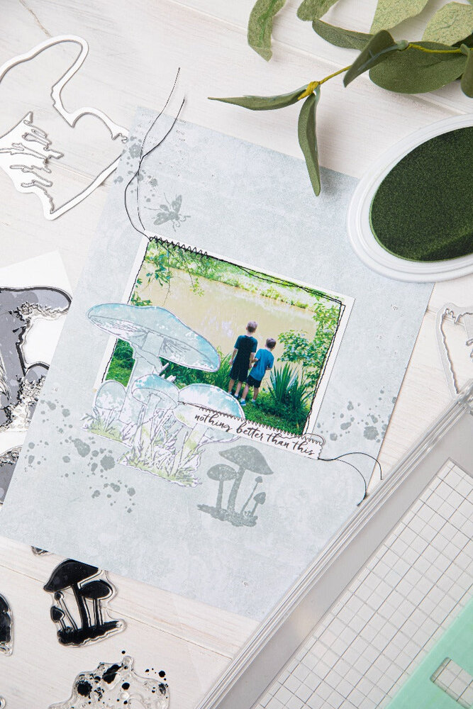 Sizzix Framelits Die w/Stamps by 49 and Market A5 Painted Pencil Mushrooms (10+2pcs) (666637) Sizzix Framelits Die w/Stamps by 49 and Market A5 Painted Pencil Mushrooms (10+2pcs) (666637)