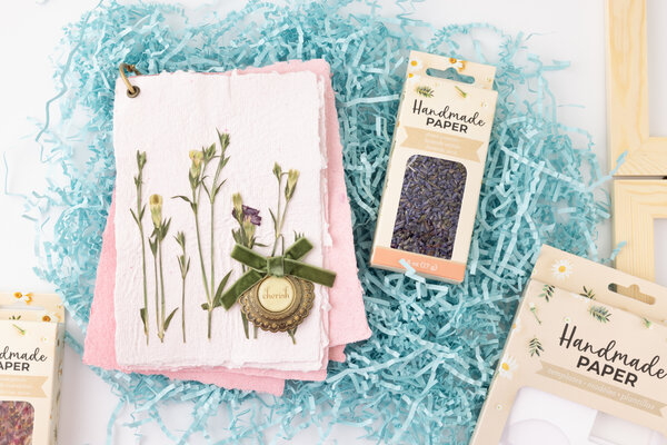 American Crafts Handmade Paper Mould and Deckle Kit Small Rectangle (34017563) (OUTLET) American Crafts Handmade Paper Mould and Deckle Kit Small Rectangle (34017563) (OUTLET)